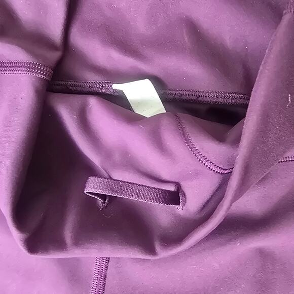 Lululemon Wunder Train High-Rise Tight 25" - Cassis - Size 4 - Style # W5CQDS - Picture 5 of 8
